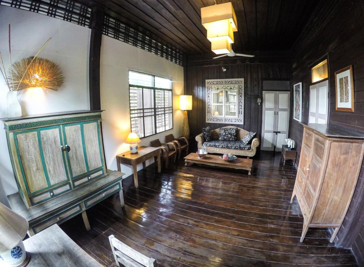 The Riverside Guest House Lampang Exterior photo