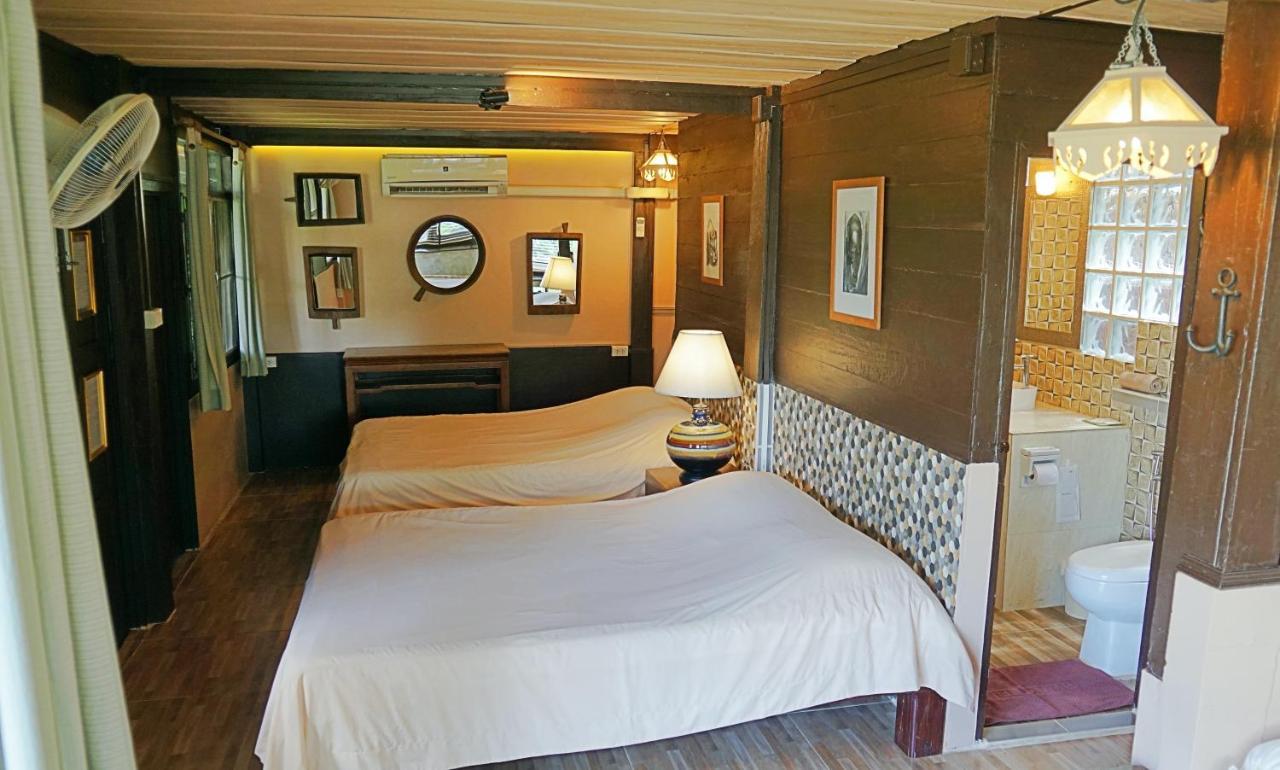 The Riverside Guest House Lampang Exterior photo